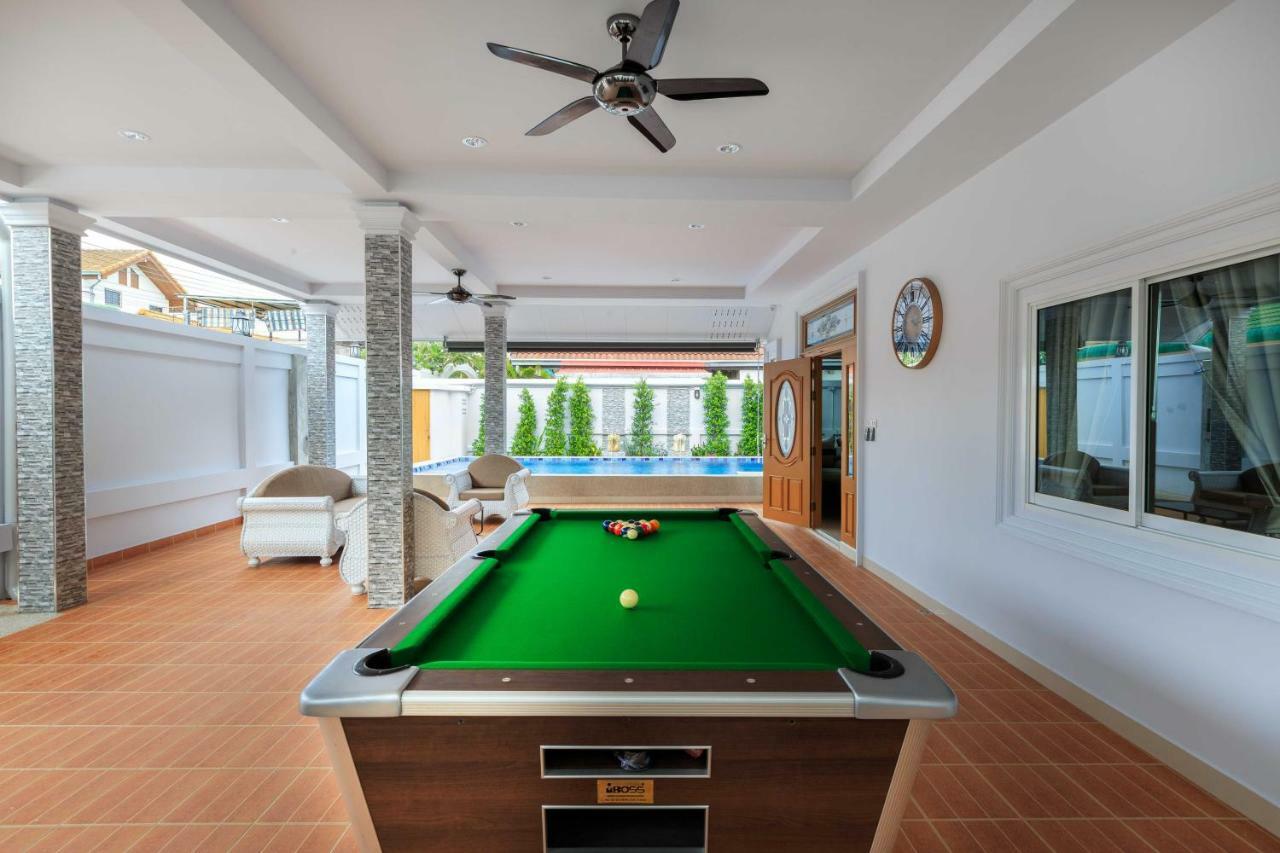 Gala Villa Pattaya Esterno foto